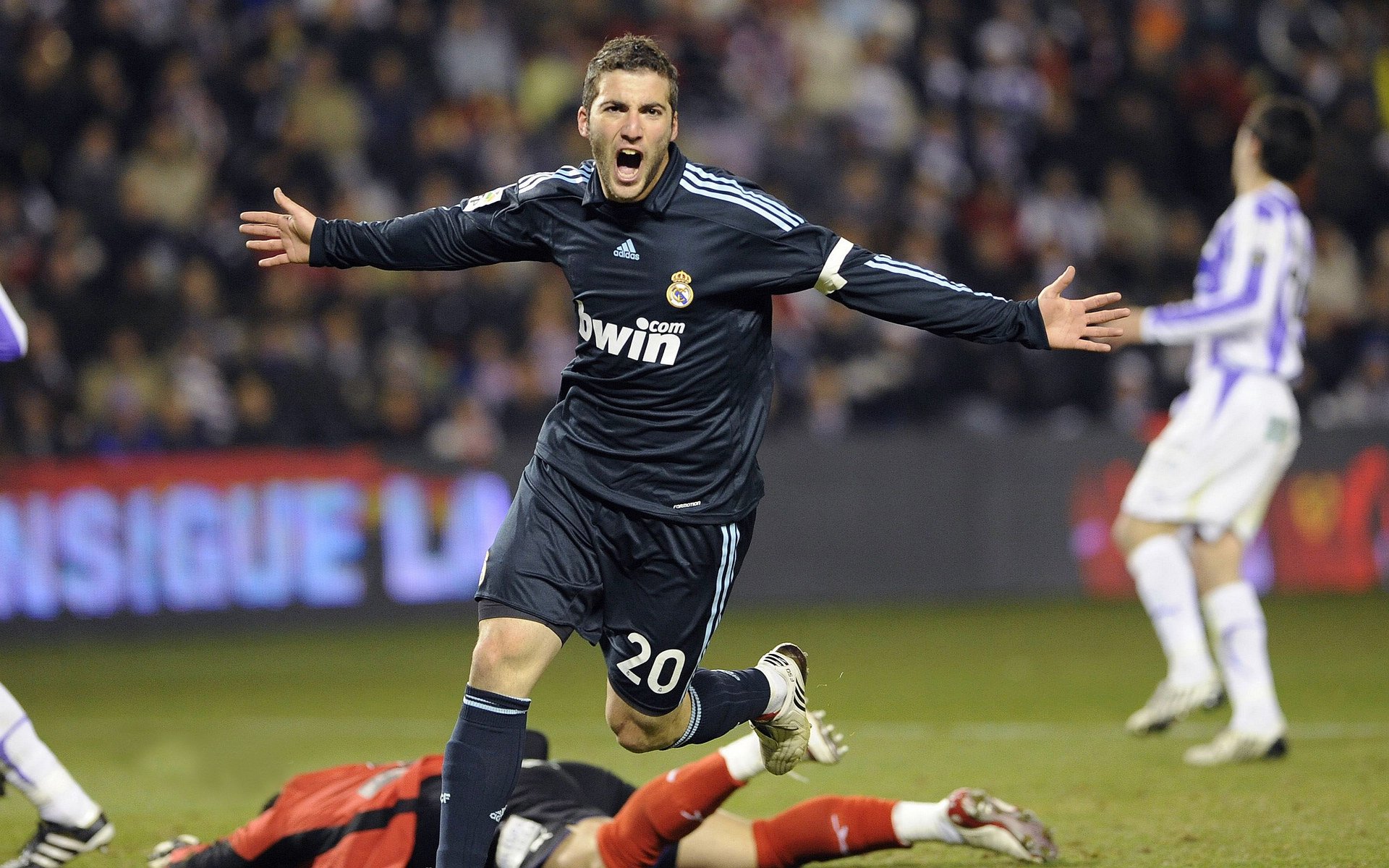 职业生涯：明星球员最难忘的成就瞬间，职业球员到底有多强